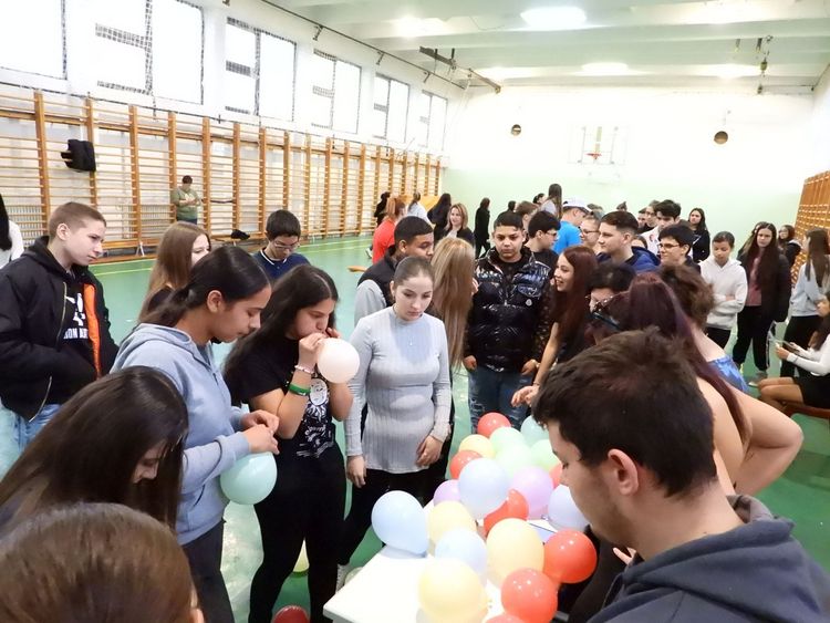 Diáknap a Hikmanban