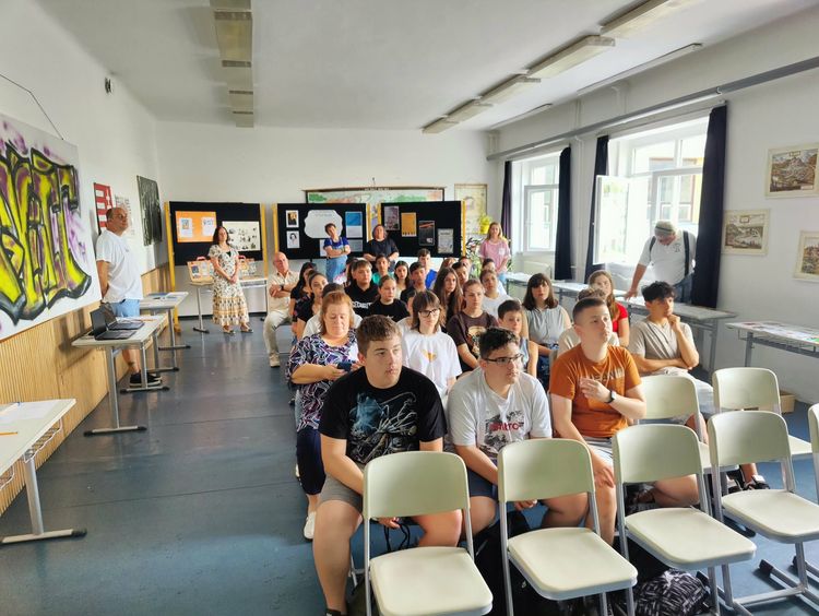 Véget ért a „Holnap szakkör” – projektzáró a Hikmanban