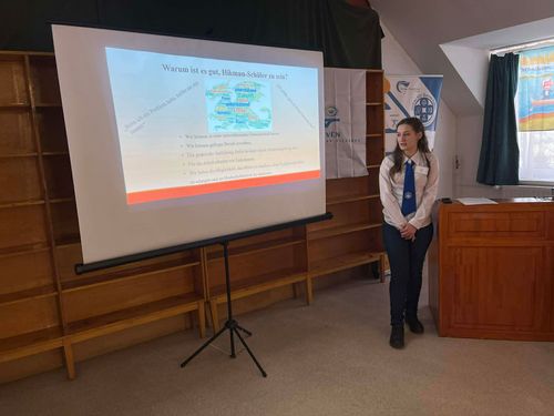 Hikman prezentáció.jpg